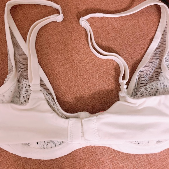 VS mesh bra! - Picture 3 of 4